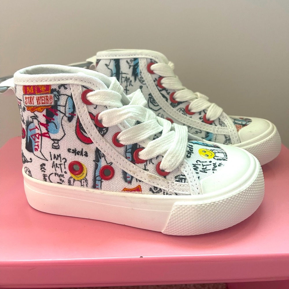 Disney Cruella High-Top Sneakers